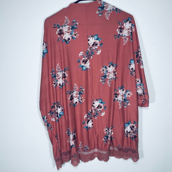 Women’s Stella Tweed Flower Pattern Cardigan - Picture 3 of 4